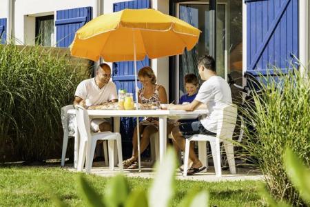 Domaine de Val Quéven - Quéven - Summer outside