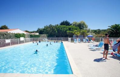 Domaine Résidentiel de Plein Air Monplaisir - Ile d'Oléron - Swimming pool