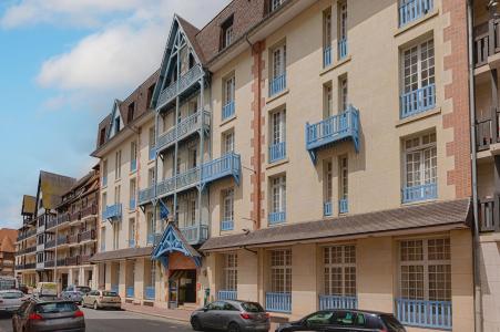 Le Castel Normand - Deauville - Summer outside